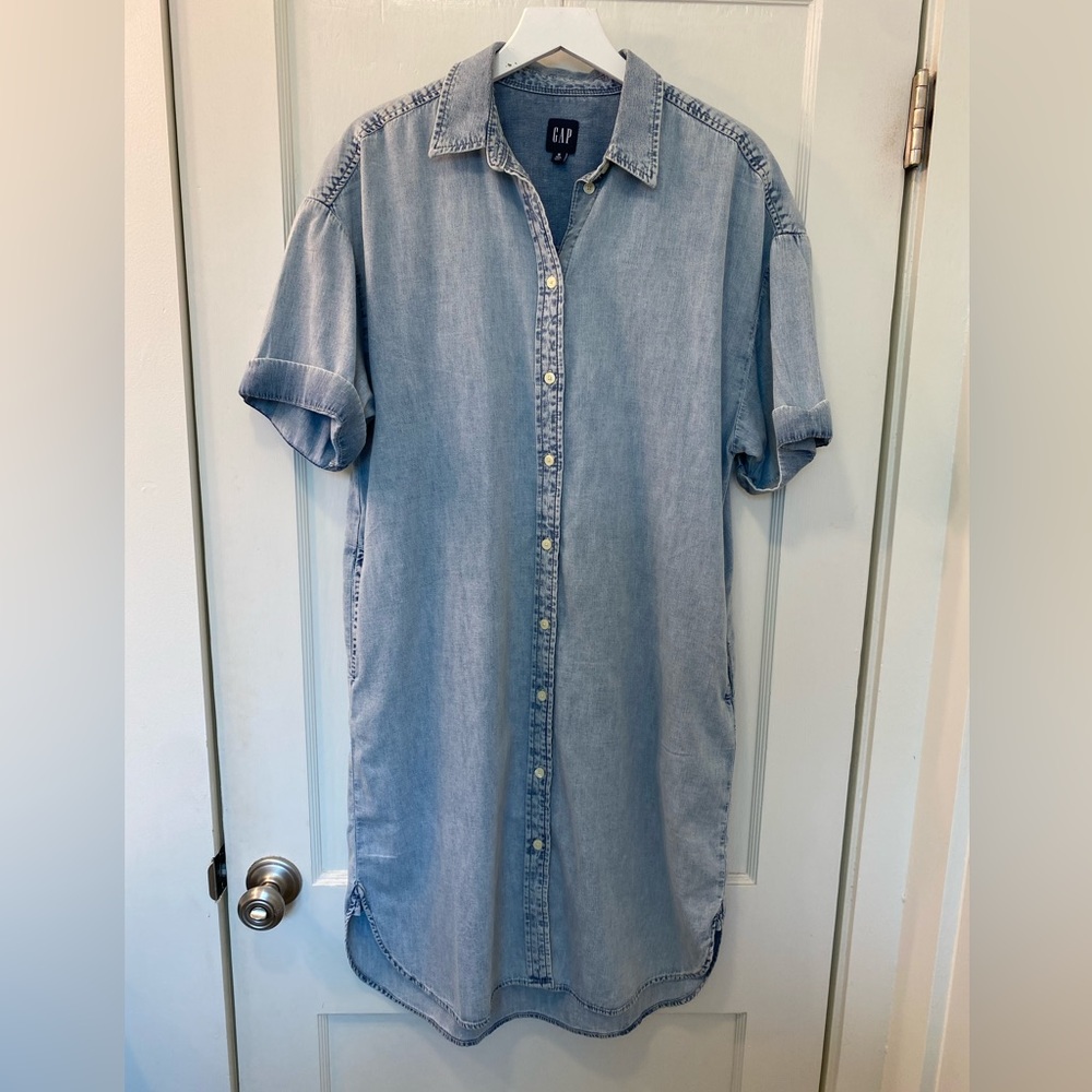 NWOT Gap denim shirt dress